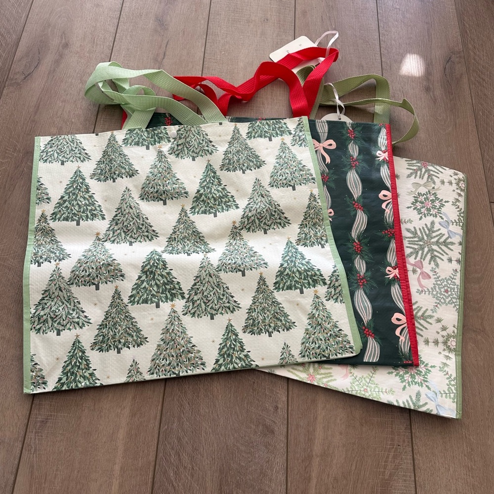 Homegoods TJMaxx Marshalls Christmas Tree, Snowflake & Bow Tote Bags Set of 3